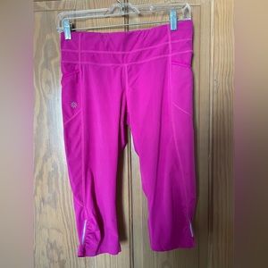 EUC Athleta Pink Chaturanga Running Capri 305922, Size S